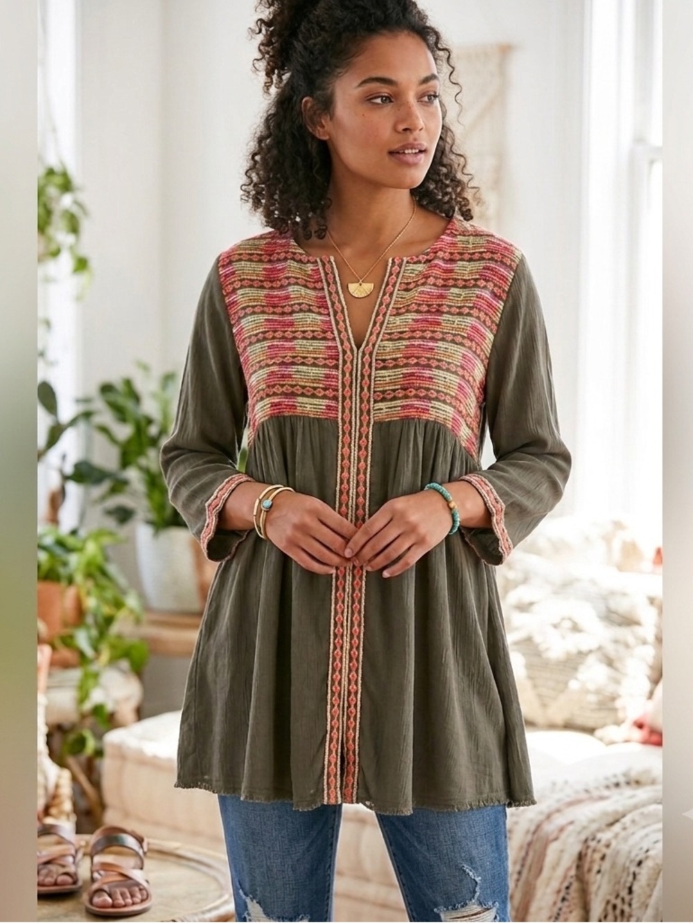 Limelight Embroidered Bohemian Peasant Top Green size Medium.